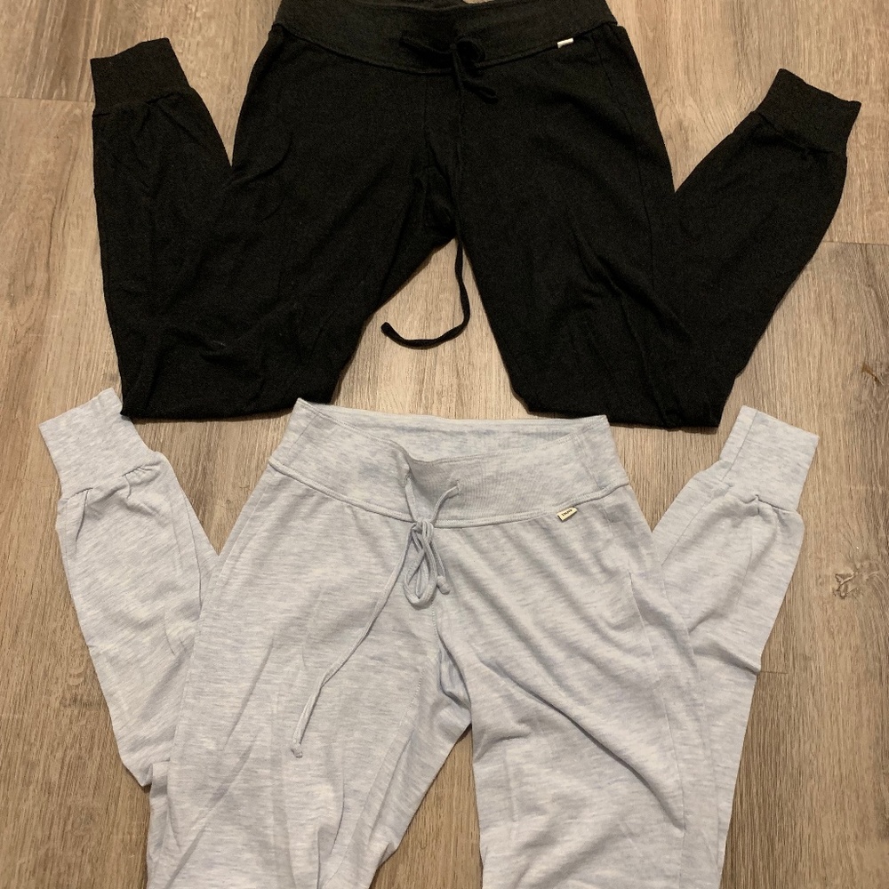 (2 item bundle!) TNA Jogger Sweats (size XXS & XS)